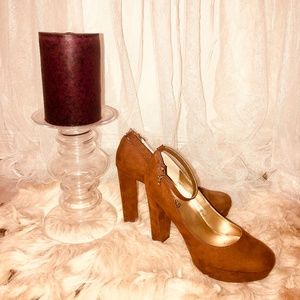 GUESS Platform Heels